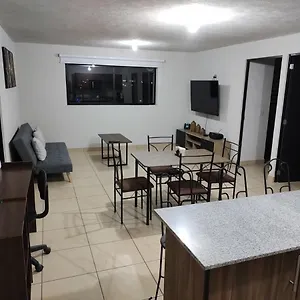 Excelente Departamento Centrico. Apartamento